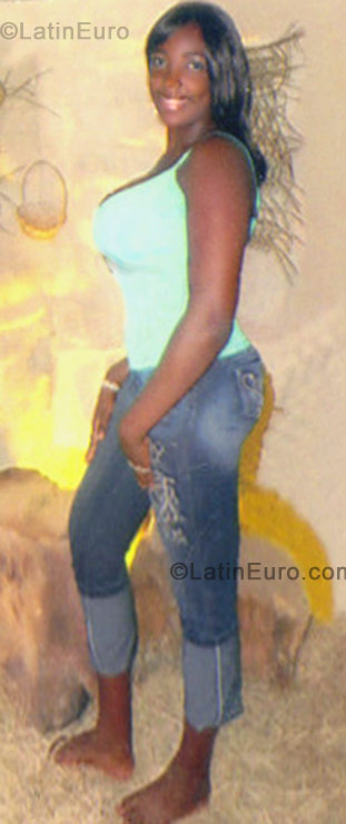 Date this hard body Colombia girl Marta from Cali CO335