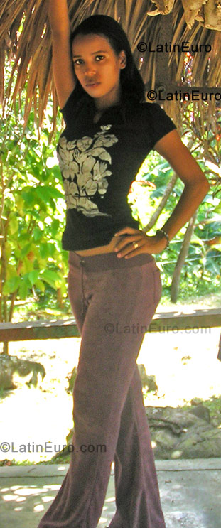 Date this cute Dominican Republic girl Ana Francisca from La Altagracia DO349