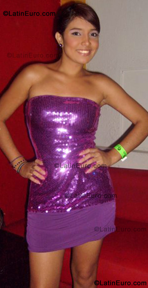 Date this exotic Colombia girl Laura Vanessa from Barranquilla CO367