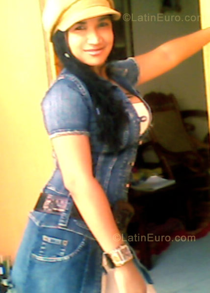 Date this tall Colombia girl Karen from Cartagena CO374
