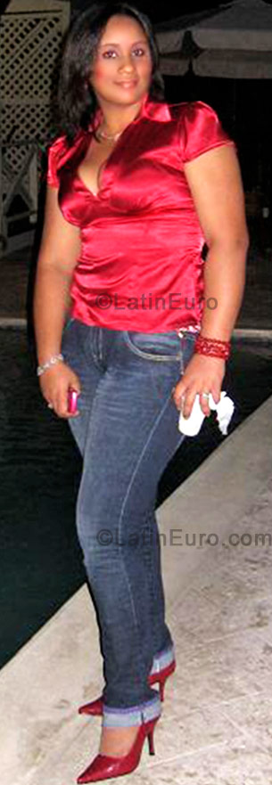 Date this cute Dominican Republic girl Claudia from La Vega DO377