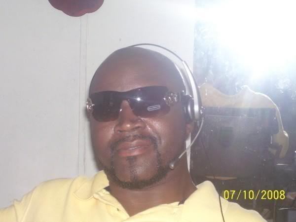 Date this foxy United States man Sivart from Orlando US1187