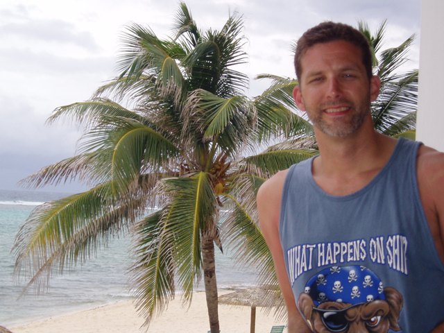 Date this athletic United States man Gcdvr from Monterey US1214