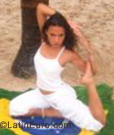Date this stunning Brazil girl Fernanda from Sao Paulo BR611
