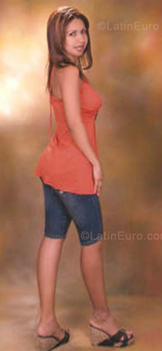 Date this sultry Colombia girl Maria from Cali CO479