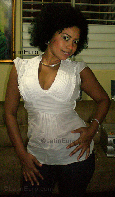 Date this cute Dominican Republic girl Madeline from Santiago DO501