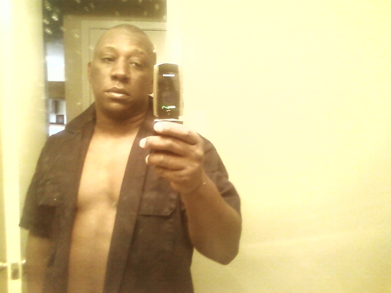 Date this cute United States man Lewis from grandprairie US1455