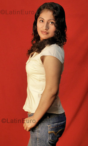 Date this good-looking Peru girl Maria Isabel from Lima 001 PE68