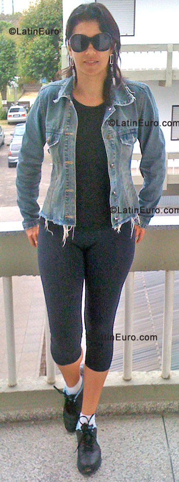 Date this pretty Brazil girl Maria Denise from Poa BR756