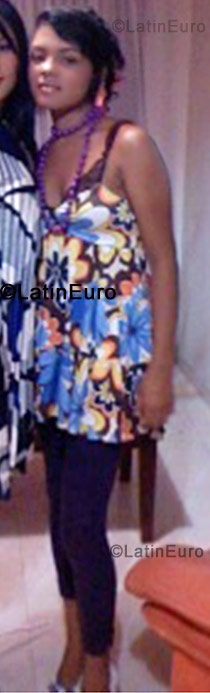 Date this happy Colombia girl Oriana from Valledupar CO540