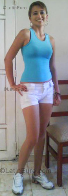 Date this georgeous Colombia girl Leydi from Aranjuez CO542