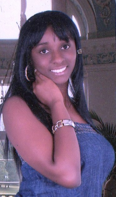 Date this pretty Colombia girl Tati from Cali CO549
