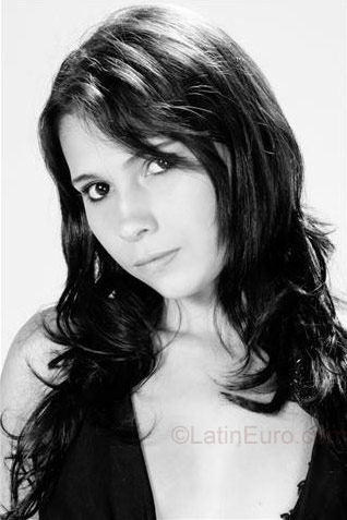 Date this charming Colombia girl Alejandra from Medellin CO568