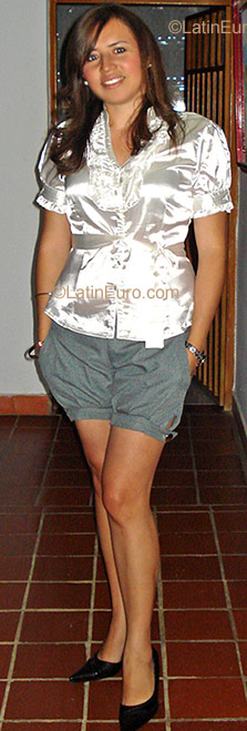 Date this beautiful Colombia girl Astrid Yohana from Miranda CO625