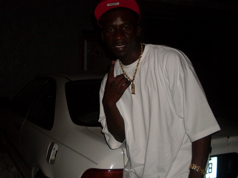 Date this foxy Bahamas man Frantz from Nassau BS8