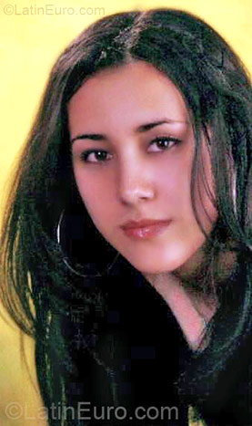 Date this pretty Colombia girl Italy from Pasto CO639