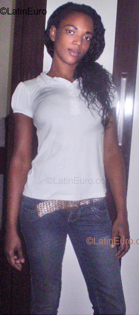 Date this sensual Brazil girl Janaina from Rio Bonito BR915