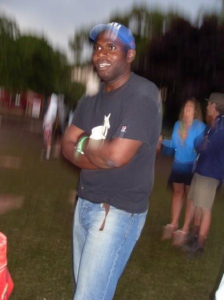 Date this happy Canada man Good from Toronto CA74