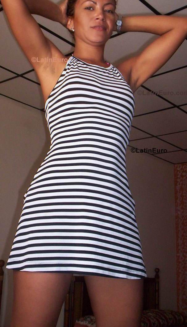 Date this sensual Colombia girl Brigida from Santa Marta CO650