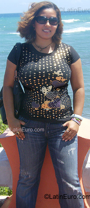 Date this charming Dominican Republic girl Yoly from San Francisco de Macoris DO705