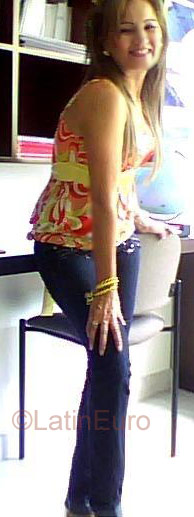Date this cute Colombia girl Martha Lucia from Bucaramanga CO689