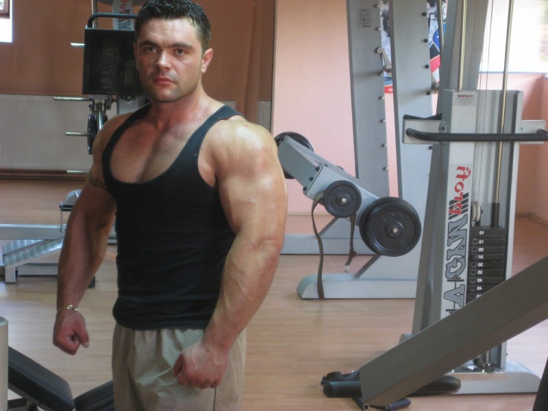 Date this voluptuous Bosnia and Herzegowina man Petar from Kiseljak BA5