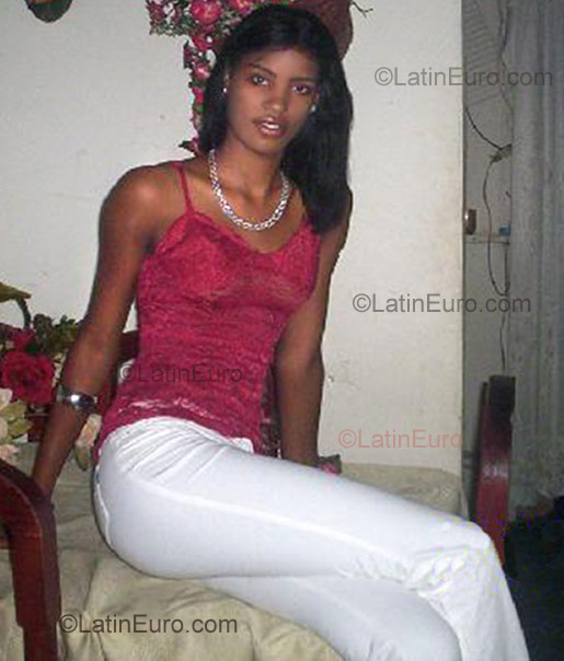 Date this hot Dominican Republic girl Perla from Nagua DO785