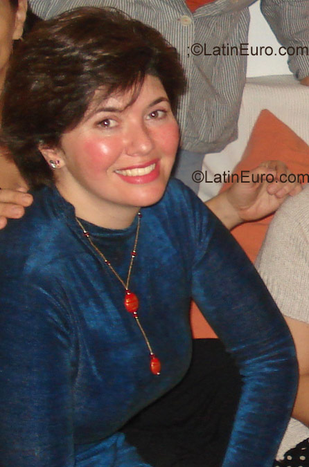 Date this delightful Brazil girl Laura from Pelotas BR1022