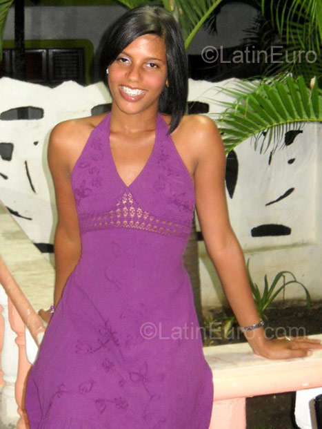 Date this gorgeous Dominican Republic girl Angie from Puerto Plata DO895