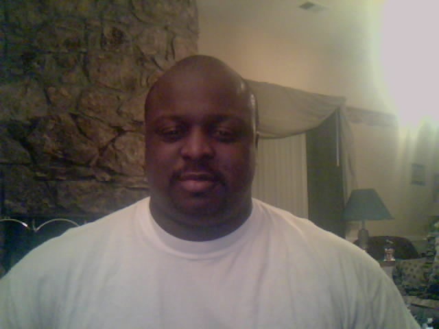 Date this young United States man Backbreaker from memphis US2469