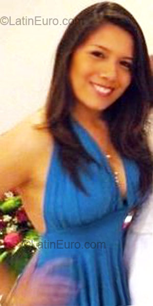 Date this pretty Colombia girl Isabel from Barranquilla CO812