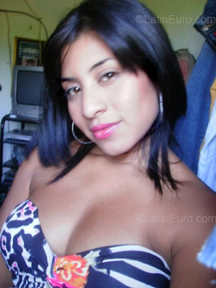 Date this pretty Colombia girl Lina Vanessa from Jamundi CO819