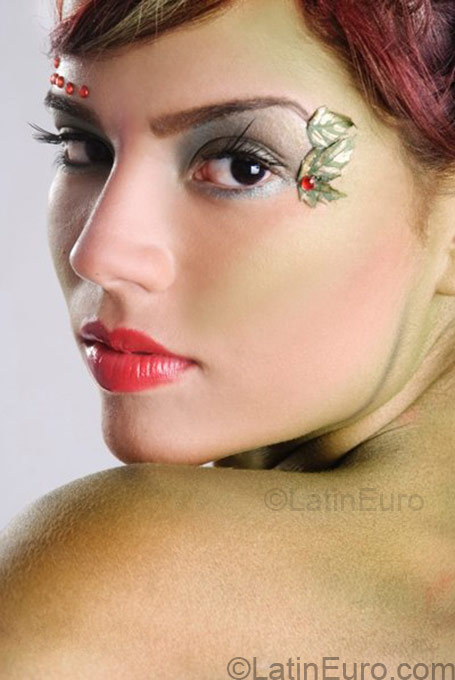 Date this delightful Colombia girl Angie from  CO837