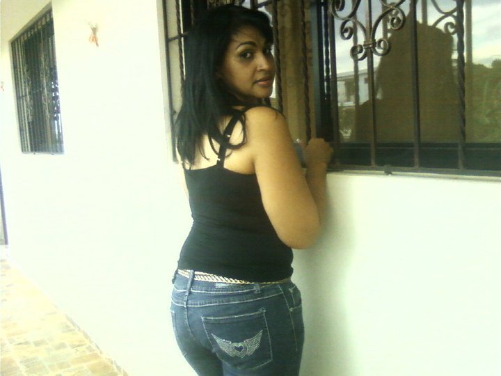 Date this pretty Dominican Republic girl Evelyn from Santiago DO926