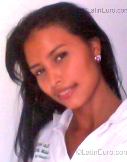 Date this hard body Colombia girl Vicky Yulieth from La Victoria CO902