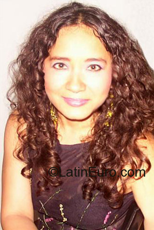 Date this athletic Peru girl Milagros from Lima PE94