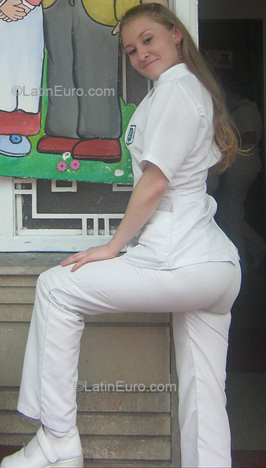 Date this pretty Colombia girl Maryori from Bogota CO962