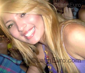 Date this hot Brazil girl Yasmine from Olinda BR1291