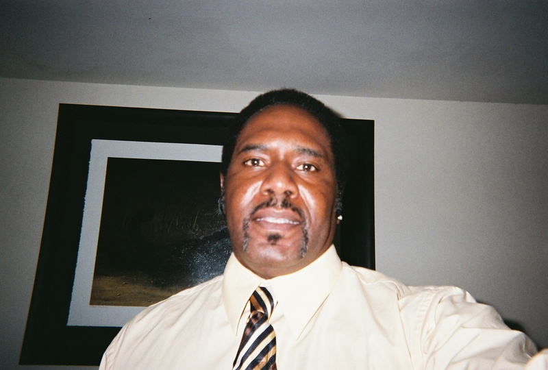 Date this charming United States man Johnathan from Detroit US2961