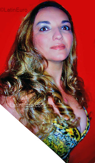 Date this gorgeous Brazil girl Amanda from Joinville BR1315