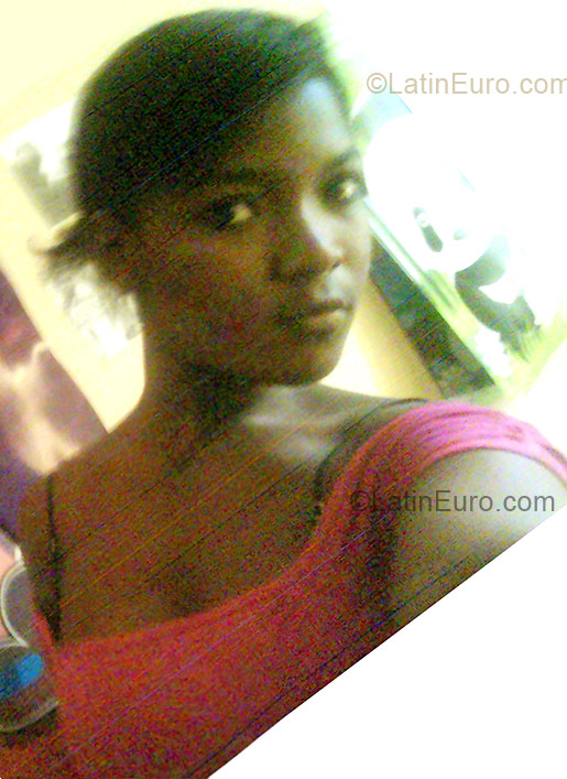 Date this passionate Colombia girl Johana from Palmira CO1046