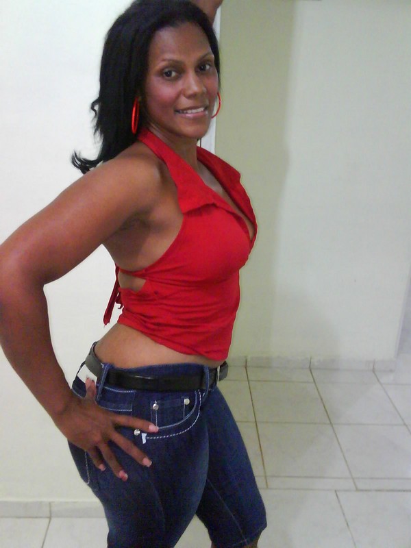 Date this good-looking Dominican Republic girl La from santiago DO1081