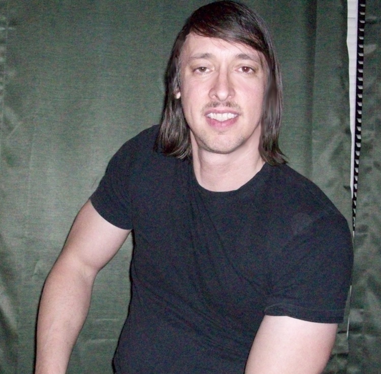 Date this beautiful United States man Douglas from Toledo US3008