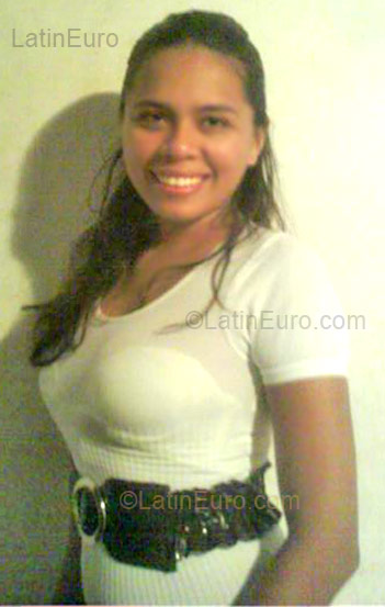 Date this georgeous Colombia girl Milena Patricia from Barranquilla CO1092