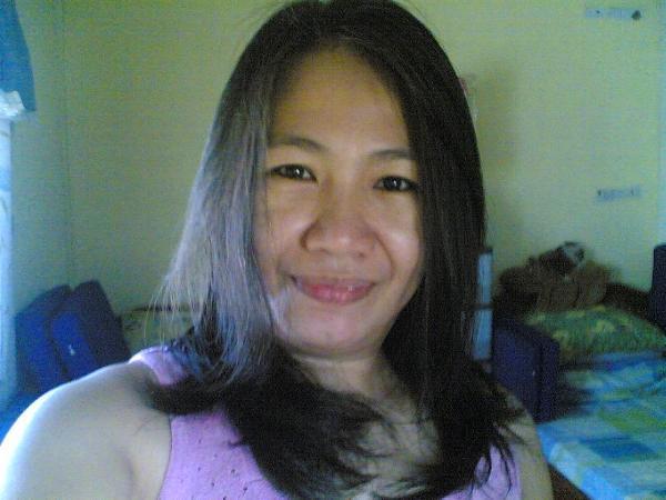 Date this funny Philippines girl Ems from Caloocan City PH139