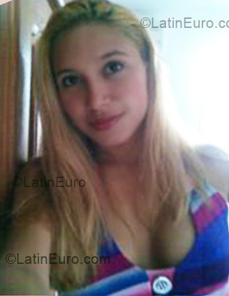 Date this happy Brazil girl Keliane from Manaus BR1366