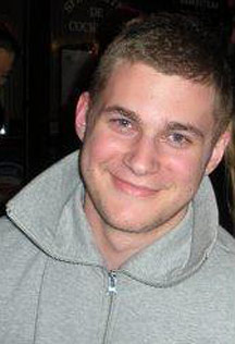 Date this sultry England man Tommyb from Bradford EN9