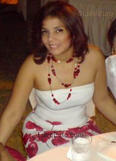 Date this gorgeous Dominican Republic girl Arianny from Santo Domingo DO1203