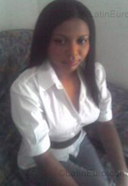 Date this nice looking Brazil girl Sandra Francisca from Sao Luis BR1435