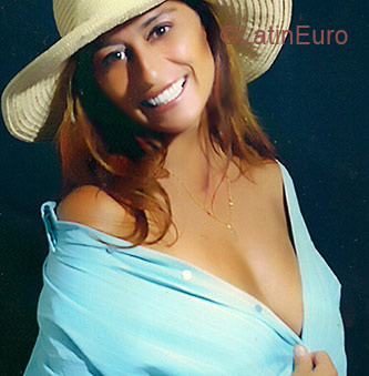 Date this hard body Brazil girl Andreia from Cariacica BR1455